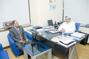 القلاف يتحدث للزميل عاطف رمضان	اسامة البطراوي﻿