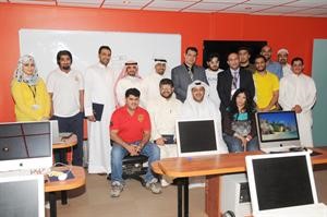 المشاركون في الدورة التدريبية في لقطة جماعية
