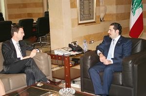 رئيس الحكومة سعد الحريري مستقبلا رئيس قلم المحكمة الدولية الخاصة بلبنان هرمان فون هابيل في السراي الحكومي امسمحمود الطويل