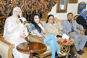 الفنانة القديرة حياة الفهد مع الحضور اثناء الملتقى
