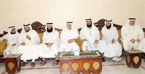 محمد المطير وعلام الكندري ود فهد الخنة واحمد باقر وخالد السلطان وعبداللطيف العميريبديوان الهيفي