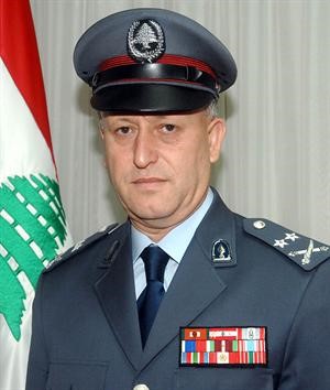 اللواء اشرف ريفي