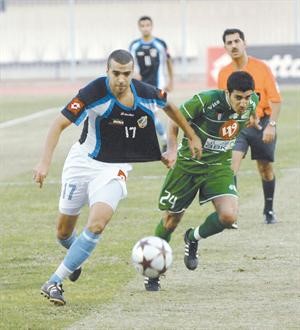 عبدالفتاح سافي في مباراة سابقة امام العربي﻿