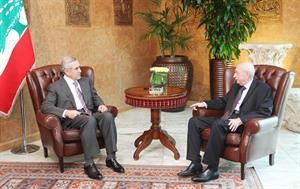 محمود الطويل﻿﻿الرئيس ميشال سليمان في لقاء المصارحة مع رئيس الحكومة الاسبق عمر كرامي في بعبدا امس﻿