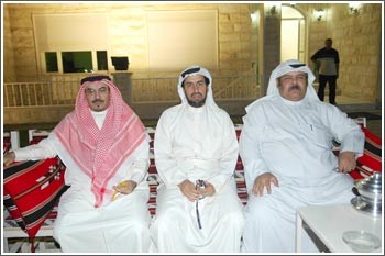 ناصر الجلال مع بعض الحضوراحمد باكير