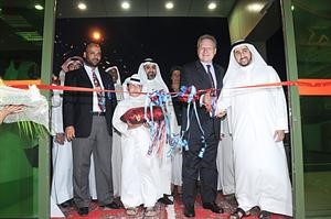 علي الانبعي وجان بول يفتتحان مهرجان السلع الفرنسية انور الكندري
