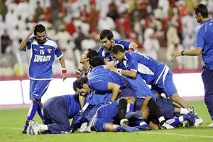لاعبو الازرق يتمنون تكرار فرحة التاهل بتحقيق انجاز في كاس اسيا