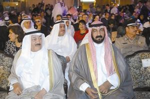 دمحمد العفاسي ومحافظ الفروانية عبدالحميد الحجي﻿