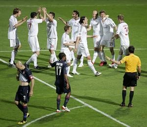 فرحة لاعبي بايرن ميونيخ بالفوز على ليون والتاهل لنهائي دوري الابطال﻿