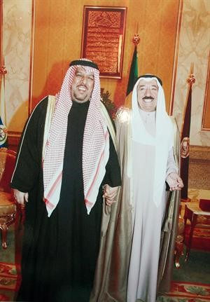 صاحب السمو الامير الشيخ صباح الاحمد مع مختار القادسية