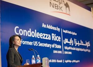 كوندوليزا رايس ضيف شرف ومتحدثة في ندوة البنك الوطني 
﻿