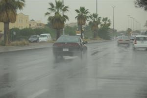 امطار غزيرة عرقلت حركة المرور
