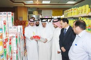 ويطلع على الاصناف المشمولة بالتخفيضات﻿