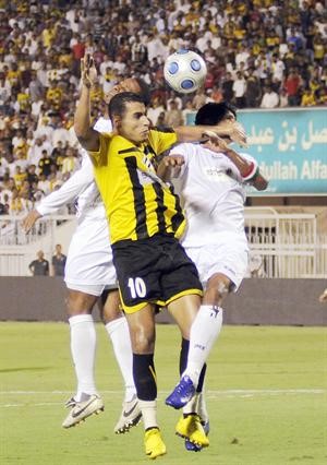 مواجهة نارية بين الاتحاد والشباب
