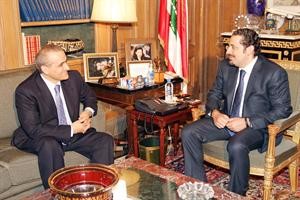 رئيس الحكومة سعد الحريري مستقبلا مرشح المستقبل لبلدية بيروت بلال حمد في قريطم امس 