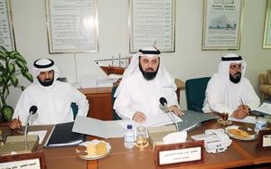 دضيف الله ابورمية ودوليد الطبطبائي وخالد العدوة اثناء اجتماع لجنة حقوق الانسان متين غوزال