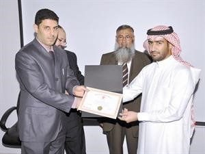  وشهادة لاحد الخريجين﻿