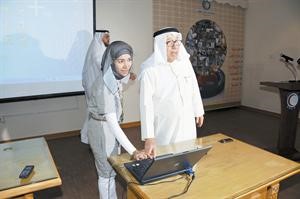 برجس البرجس واوراد اليحيى خلال تدشين المدونة الالكترونية