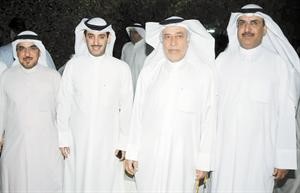النائبان صالح الملا وحسن جوهر هنا ابراهيم شهاب وحسين جابر