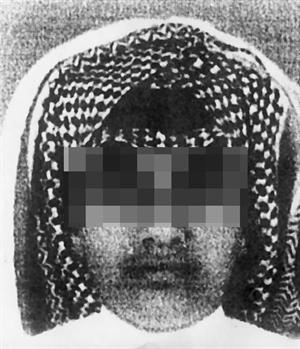 المتهم في صورة معممة من الداخلية