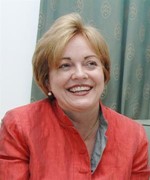 السفيرة ديبورا جونز