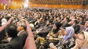 حضور كبير في نشاطات المنتدى