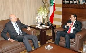 رئيس الحكومة سعد الحريري مستقبلا رئيس الحكومة الاسبق نجيب ميقاتي في بيت الوسط امسمحمود الطويل