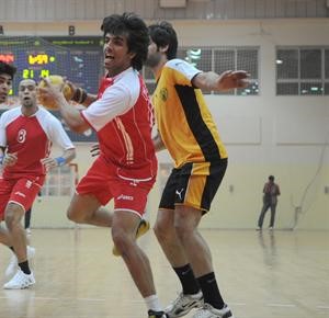 احمد سرحان وعبدالعزيز يالوس من يرجح كفة فريقه اليوم﻿