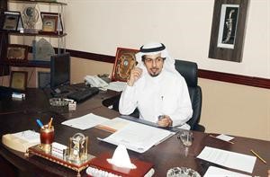 عبدالعزيز العجمي خلال الاجتماع﻿