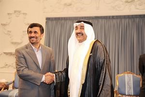 الرئيس جاسم الخرافي مع الرئيس الايراني محمود احمدي نجاد﻿