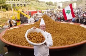 اكبر صحن فلافل في لبنان﻿