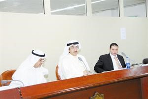احمد اليعقوب مترئسا الجمعية العموميةاسامة البطراوي
