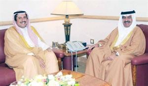 الشيخ علي بن خليفة مستقبلا الشيخ عزام الصباح﻿