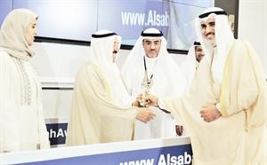 صاحب السمو الامير الشيخ صباح الاحمد مكرما عبدالقادر العجيل