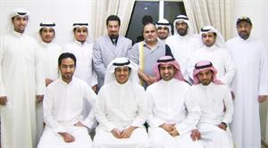 دحمد الدعيج مع اعضاء التجمع الوطني خلال الحفل﻿