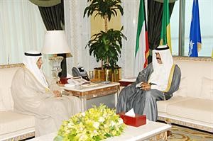 سمو ولي العهد الشيخ نواف الاحمد مستقبلا السفير خالد الدويسان
