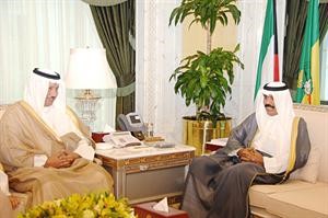 سمو ولي العهد الشيخ نواف الاحمد مستقبلا الشيخ جابر المبارك