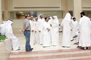 العاملون في محطات القوى الكهربائية خلال الاعتصام﻿