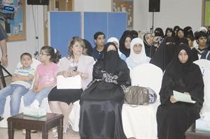  ومتابعة من الحضور﻿