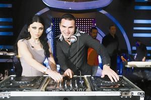 هيفاء وهبي مع DJ العالمي ديفيد فانديتا
﻿