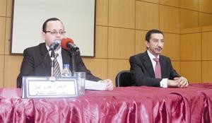 السفير طاهر فرحات ودعمرو الباز يتحدثان للحضور
