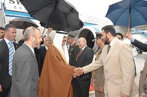 سمو ولي العهد لدى وصوله مطار اتاتورك الدولي
