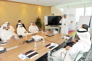 العثمان اثناء المحاضرة