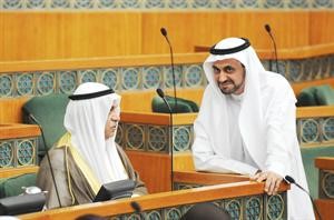 احمد السعدون ودفاضل صفر في حديث جانبي