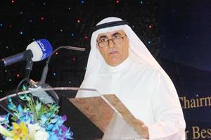 فاروق الزنكي متحدثا خلال الحفل