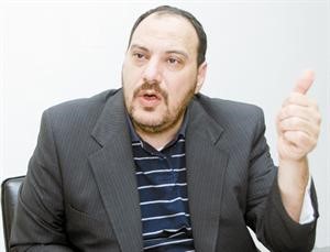 د.حمدي عبدالمنعم لـ «الأنباء»: ضغط الدم قاتل حقيقي للجنس البشري يسبب هبوط القلب والسكتة الدماغية وفشل وظائف الكلى
