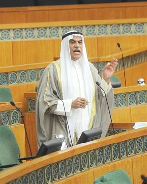 احمد السعدون خلال حديثه في الجلسة﻿