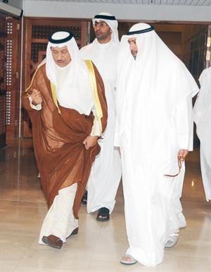 الشيخ جابر المبارك والشيخ احمد الفهد اثناء خروجهما من المجلس امس﻿