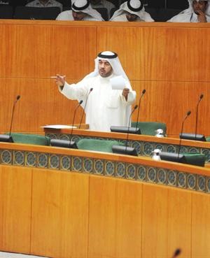 علي الدقباسي في جلسة امس﻿