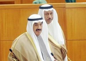 سمو رئيس الوزراء الشيخ ناصر المحمد والنائب الاول الشيخ جابر المبارك اثناء دخولهما جلسة امس